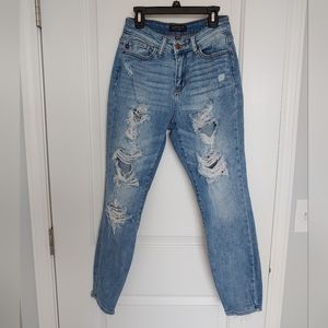 Judy Blue destroyed boyfriend jeans